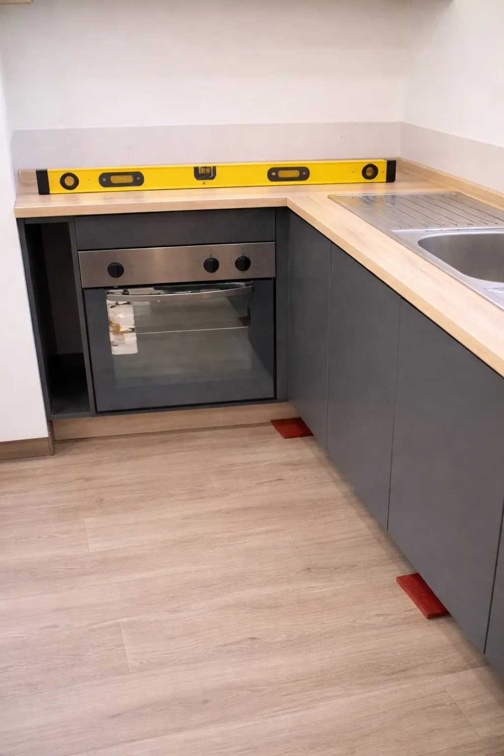 Muebles y equipamiento